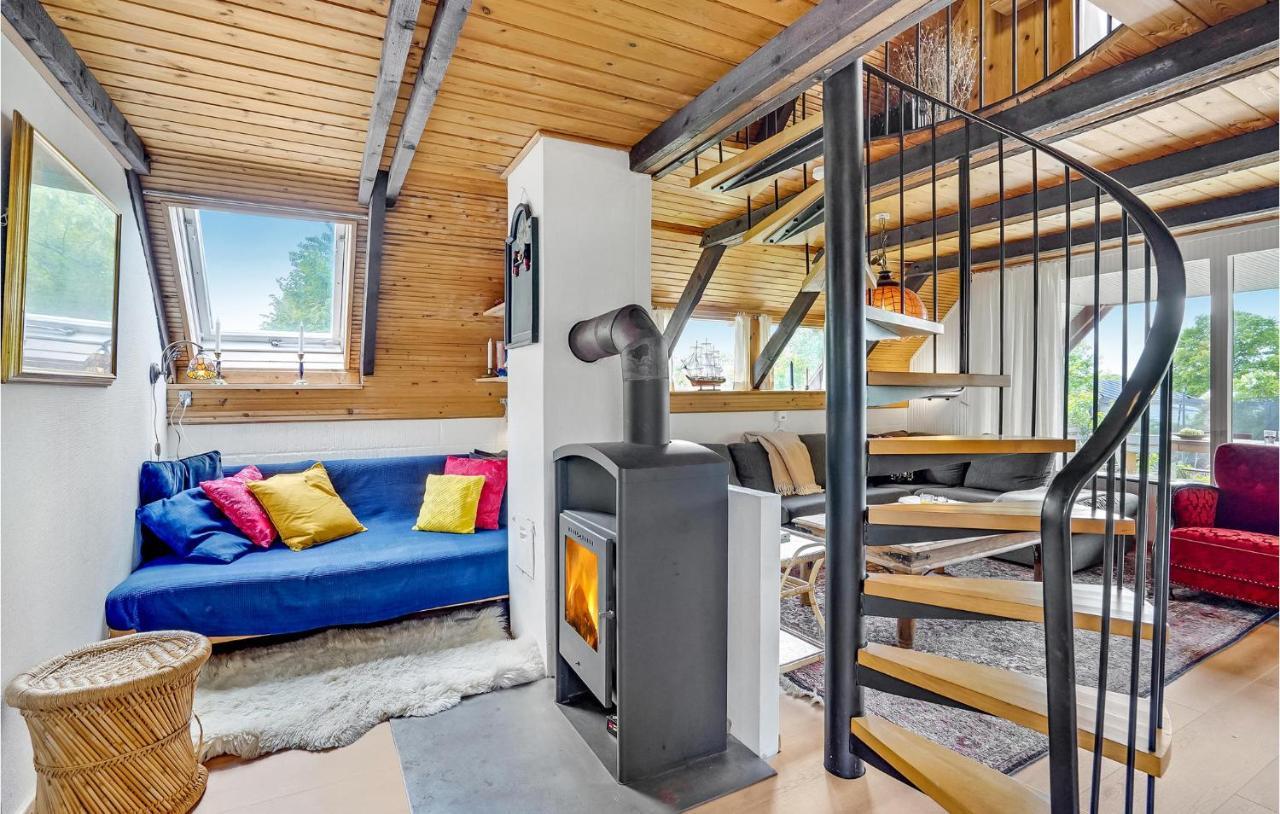 Amazing Home In Logstrup With Kitchen エクステリア 写真