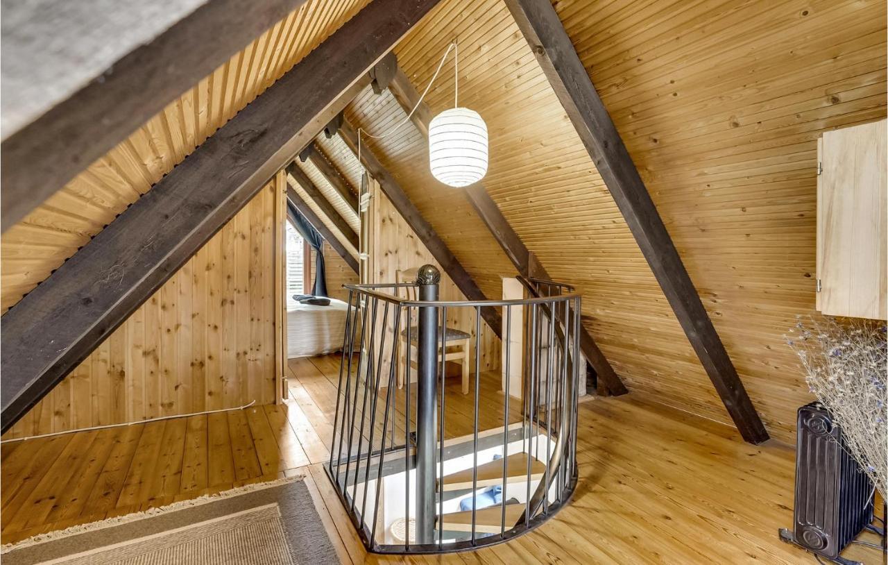 Amazing Home In Logstrup With Kitchen エクステリア 写真
